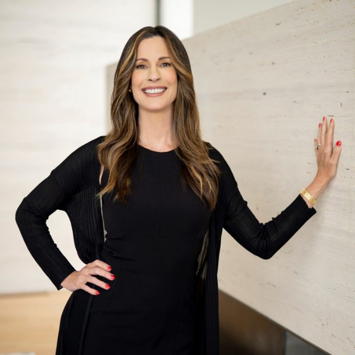 HomeHeadshotFooter@2x